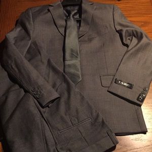 Tazio 4 PC Suit